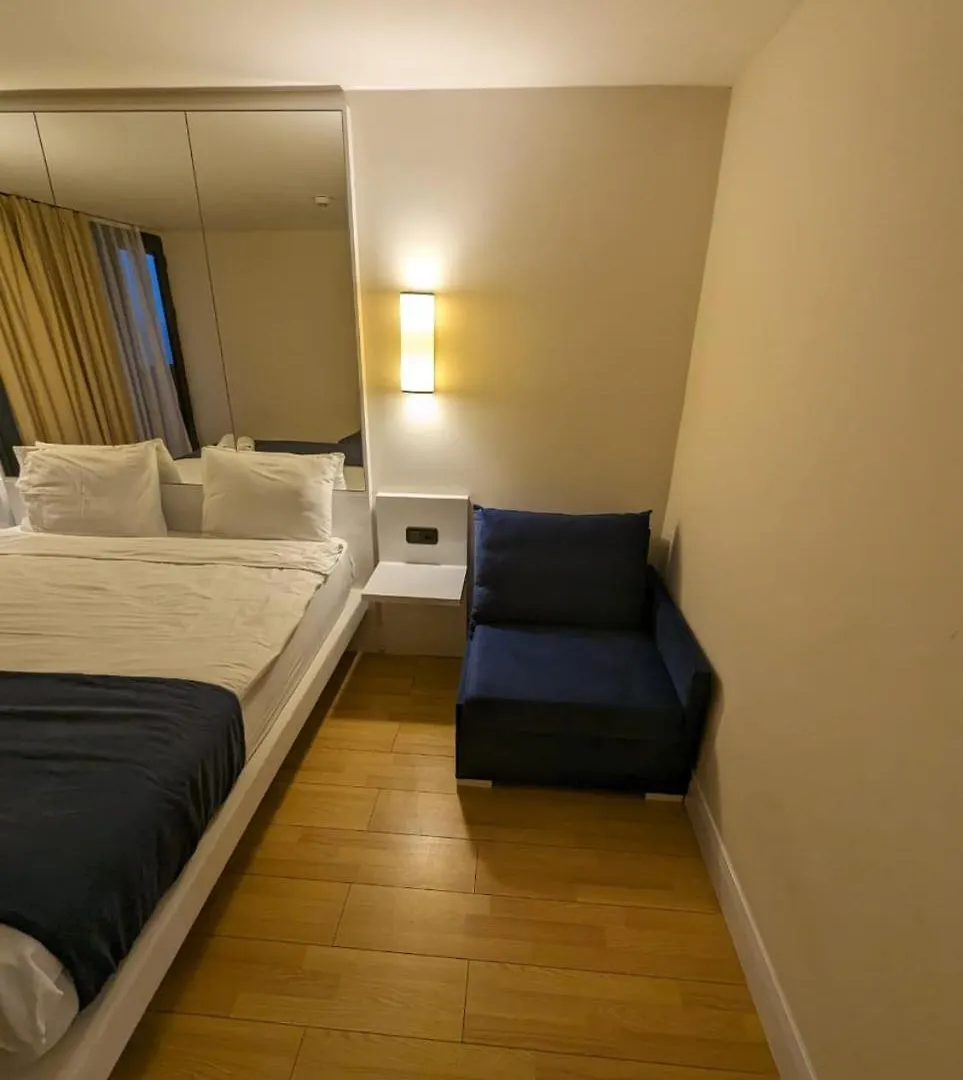Ninas Seaside Apartemant Batumi Apartahotel